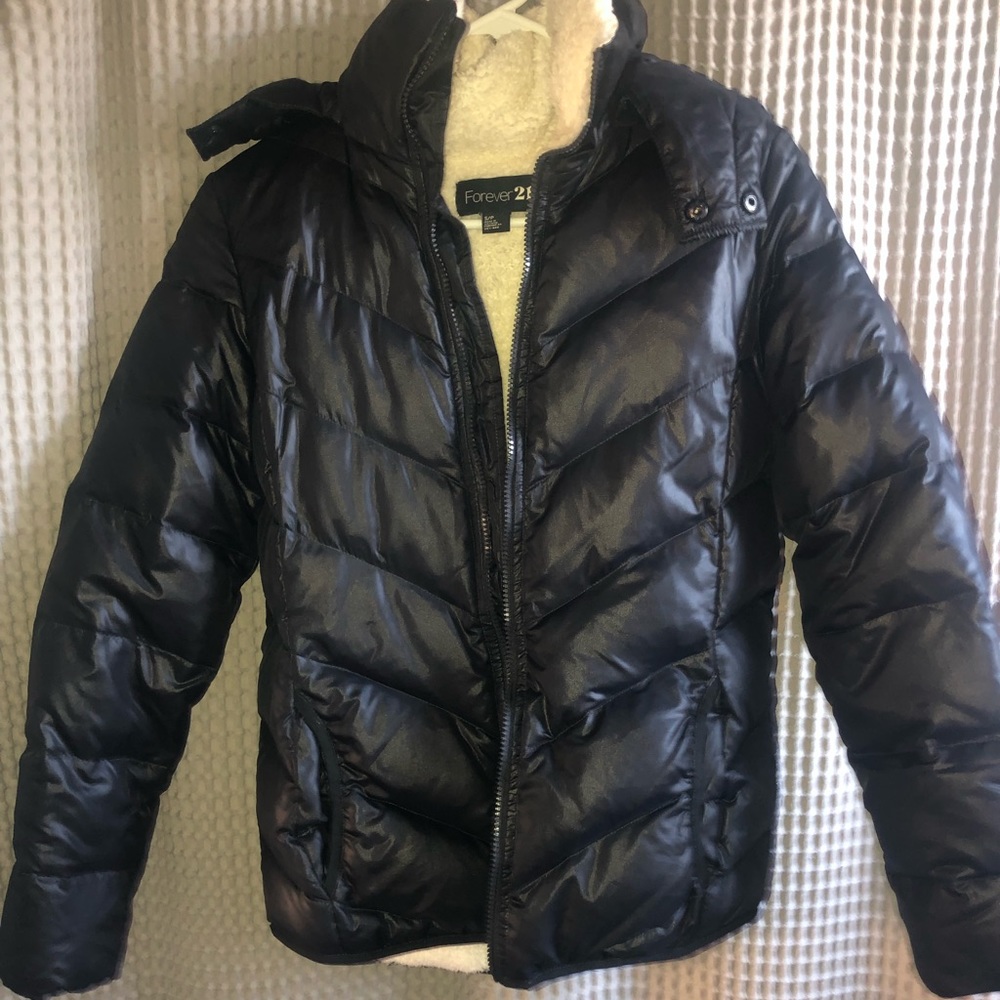 Forever 21 Puffer jacket, good condition